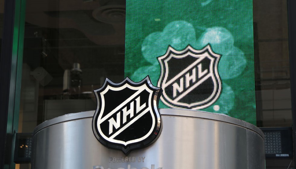 The Thanksgiving Benchmark in the NHL: A Deep Dive into the Season's Early Standouts and Surprises